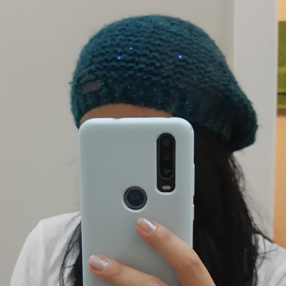 Kensie green hat (beautiful and warm) - Picture 6 of 7